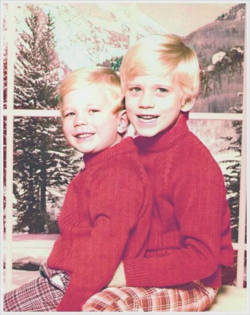 1974-12-Christmas Card Picture J-J Hi.jpg